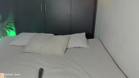 Sofia OF    online show from January 31, 9:02 pm