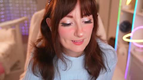 Snapshot of cissy_glitter chatting on March 28, 9:03 pm Cissy Glitter online show from March 28, 9:03 pm