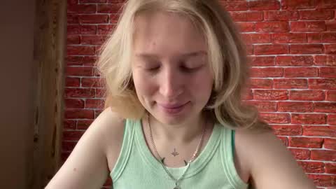 Snapshot of citrusblissss chatting on October 7, 2:09 am citrusblissss online show from October 7, 2:09 am