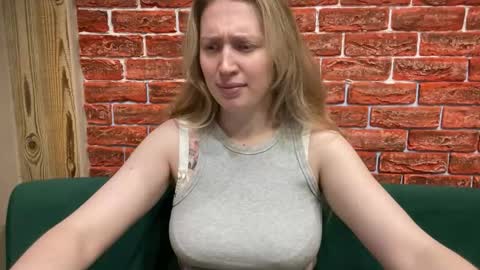 Snapshot of citrusblissss chatting on October 9, 2:37 pm citrusblissss online show from October 9, 2:37 pm