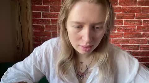 Snapshot of citrusblissss chatting on October 14, 2:23 am citrusblissss online show from October 14, 2:23 am