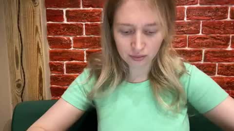 Snapshot of citrusblissss chatting on October 17, 3:03 pm citrusblissss online show from October 17, 3:03 pm