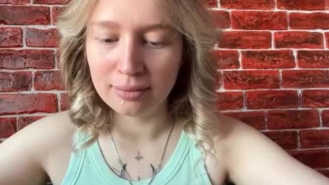 Snapshot of citrusblissss chatting on October 20, 2:12 am citrusblissss online show from October 20, 2:12 am