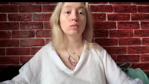 Snapshot of citrusblissss chatting on October 31, 2:45 am citrusblissss online show from October 31, 2:45 am