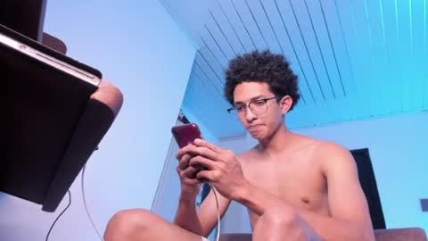 cj_davis1 online show from May 5, 2:08 am
