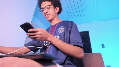 cj_davis1 online show from May 12, 3:47 am