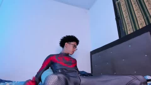 cj_davis1 online show from May 19, 12:49 am