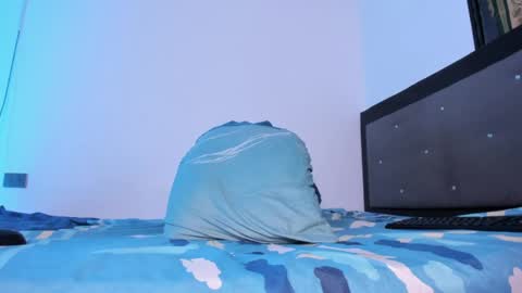 cj_davis1 online show from May 19, 1:56 am