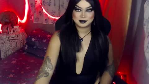 QUEEN CESS online show from April 23, 5:37 pm