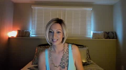 CJ x Monroe online show from March 29, 10:10 pm