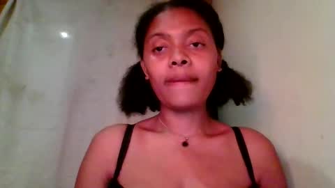 ckamilla45 online show from September 9, 6:18 pm