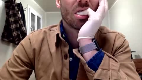 Snapshot of cl1max_0 chatting on March 3, 2:59 pm Cl1max 0 online show from March 3, 2:59 pm