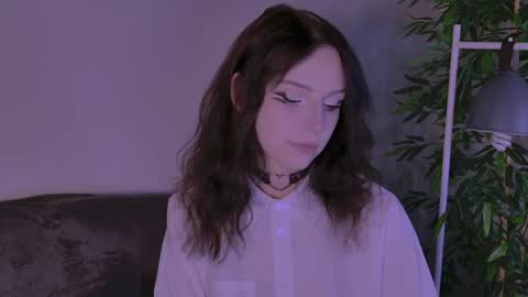 Claire Bennett online show from May 14, 11:55 pm