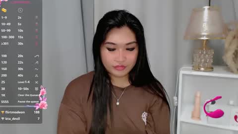CLAIRE online show from June 7, 4:44 pm