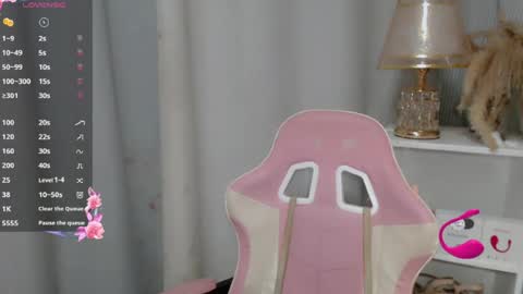 CLAIRE online show from June 20, 6:54 pm