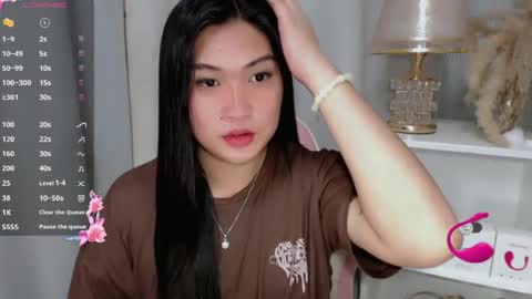CLAIRE online show from July 8, 5:39 pm