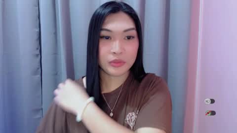 CLAIRE online show from July 27, 5:53 pm