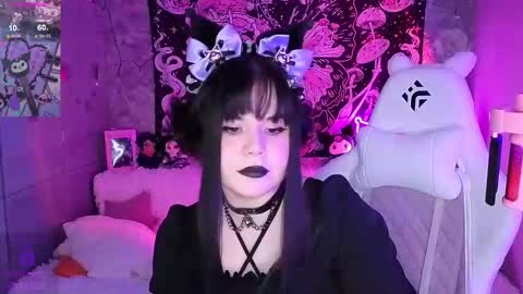 Claire Faers online show from November 23, 6:30 pm