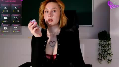 Claire online show from May 11, 3:07 pm