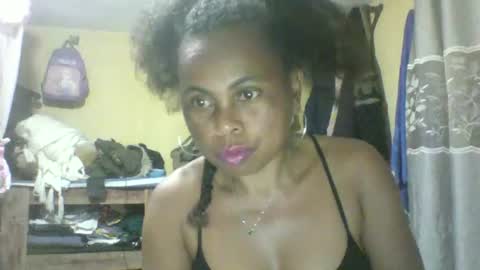 clairette9794 online show from June 15, 9:50 pm