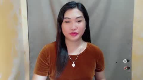 CLAIRE online show from December 12, 1:49 pm