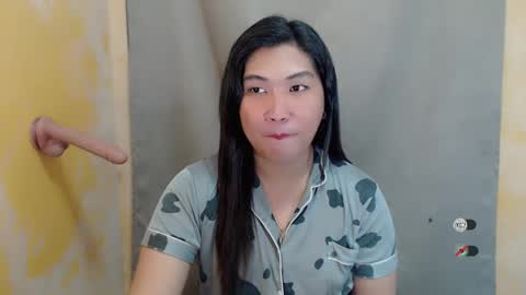 CLAIRE online show from December 16, 3:54 pm