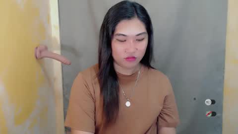 CLAIRE online show from December 17, 3:17 pm