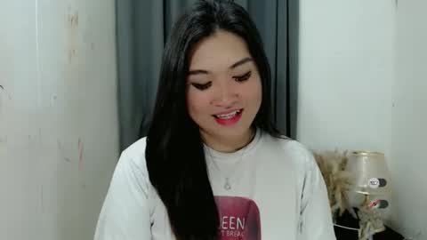 CLAIRE online show from October 20, 5:19 am