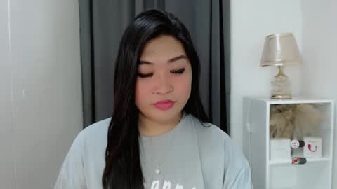 CLAIRE online show from March 17, 4:50 am