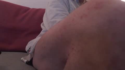 Snapshot of clamk454 chatting on March 2, 9:11 pm clamk454 online show from March 2, 9:11 pm