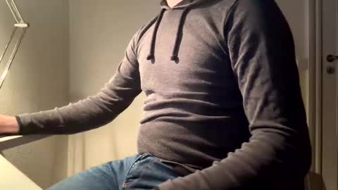 Snapshot of clamshive7 chatting on October 25, 5:19 pm clamshive7 online show from October 25, 5:19 pm