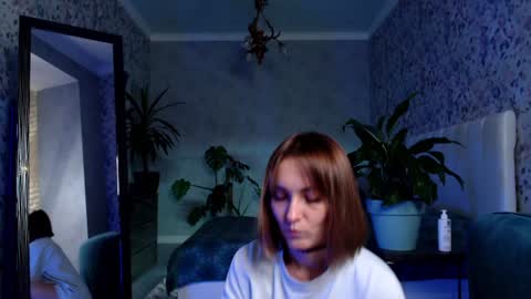 Clara online show from December 3, 7:11 pm