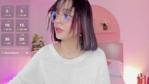 Snapshot of clara_lu chatting on March 11, 3:23 am C L A R A online show from March 11, 3:23 am