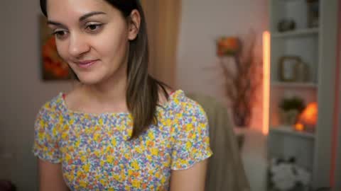 Clara Moon online show from May 17, 8:23 am