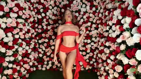 Clara  online show from December 3, 7:32 am