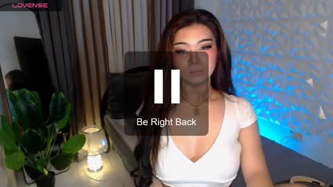 Snapshot of claraakhasova chatting on December 17, 9:39 am Samantha online show from December 17, 9:39 am