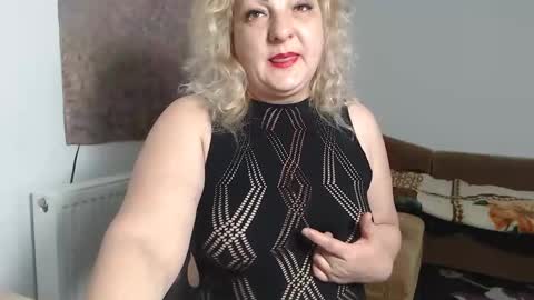 Clara online show from March 18, 8:12 pm