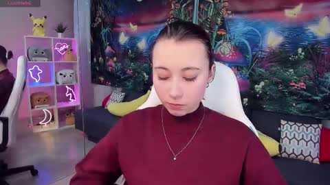 clarabenson online show from October 10, 7:02 pm