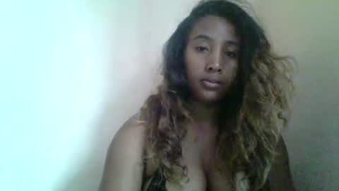 Snapshot of clarah0123 chatting on March 10, 8:48 am Clarah0123 online show from March 10, 8:48 am