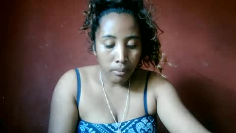 Clarah0123 online show from June 16, 8:39 am