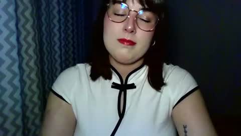 Snapshot of claralovely chatting on July 8, 5:50 pm Clara online show from July 8, 5:50 pm