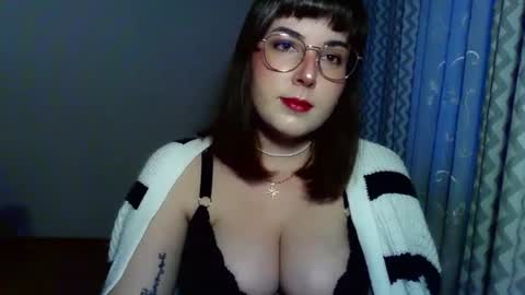 Snapshot of claralovely chatting on July 20, 6:32 pm Clara online show from July 20, 6:32 pm