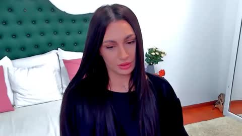 Snapshot of claraxjoy chatting on December 6, 8:05 am ClaraXJoy online show from December 6, 8:05 am