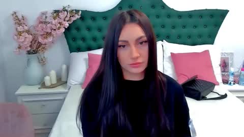 Snapshot of claraxjoy chatting on December 9, 4:56 am ClaraXJoy online show from December 9, 4:56 am