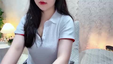 Snapshot of clari_yumi chatting on February 24, 1:36 am Clari online show from February 24, 1:36 am