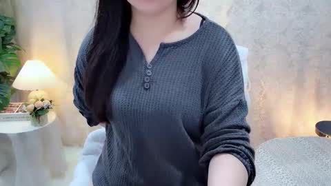 Snapshot of clari_yumi chatting on March 2, 1:30 am Clari online show from March 2, 1:30 am