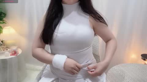 Snapshot of clari_yumi chatting on March 27, 1:33 am Clari online show from March 27, 1:33 am