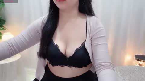 Snapshot of clari_yumi chatting on March 29, 1:16 am Clari online show from March 29, 1:16 am