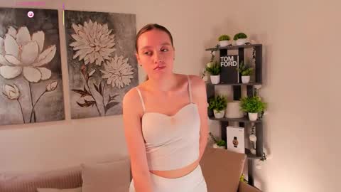 Lora online show from February 28, 1:39 am