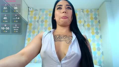 CLARISE ALLEN online show from October 27, 8:35 pm